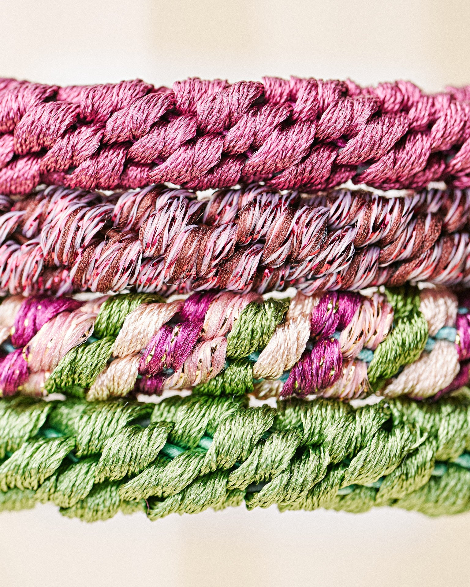 BUNDLE 66 • 4 HAIR TIES