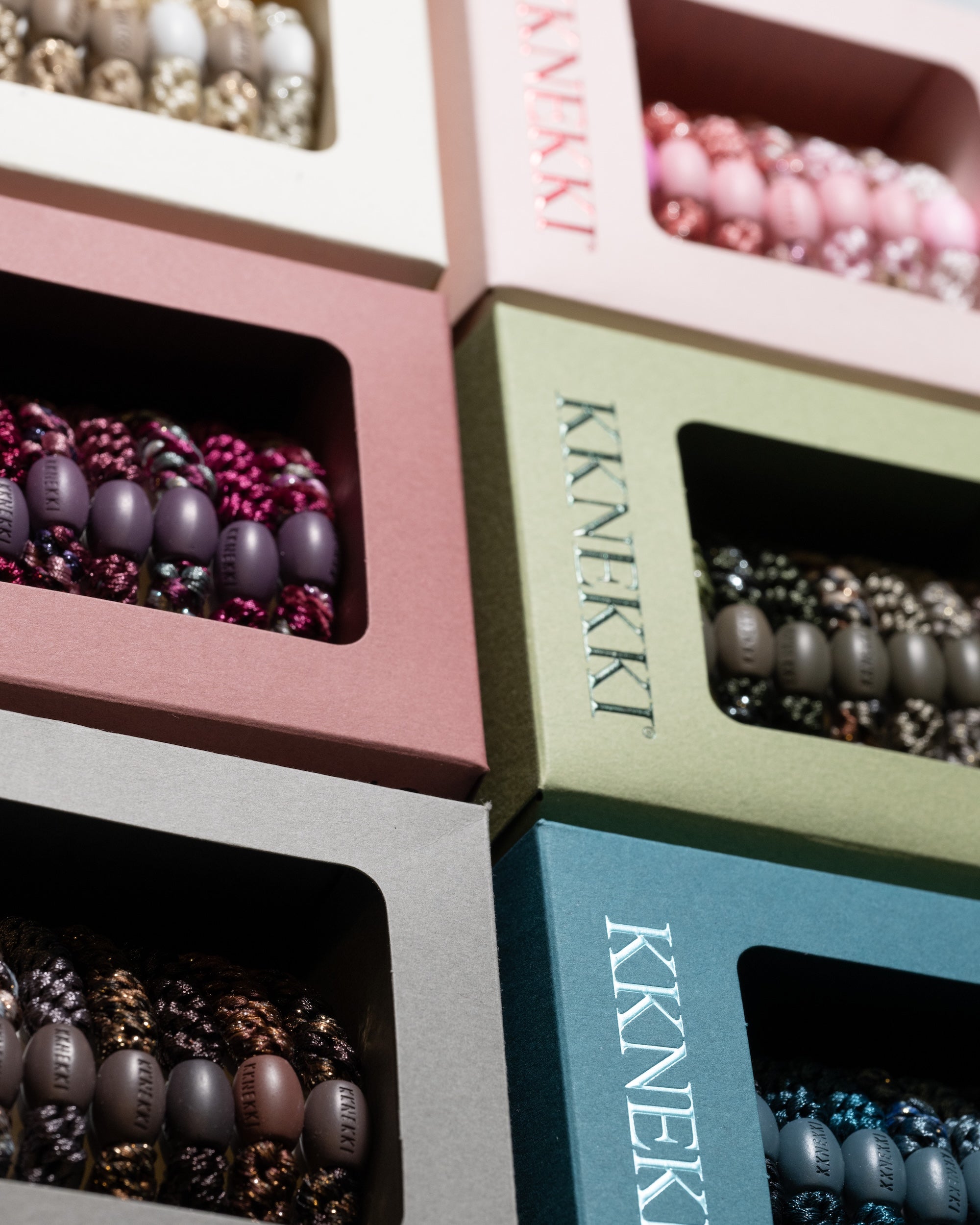 EARTH EDITION • 8 HAIR TIES