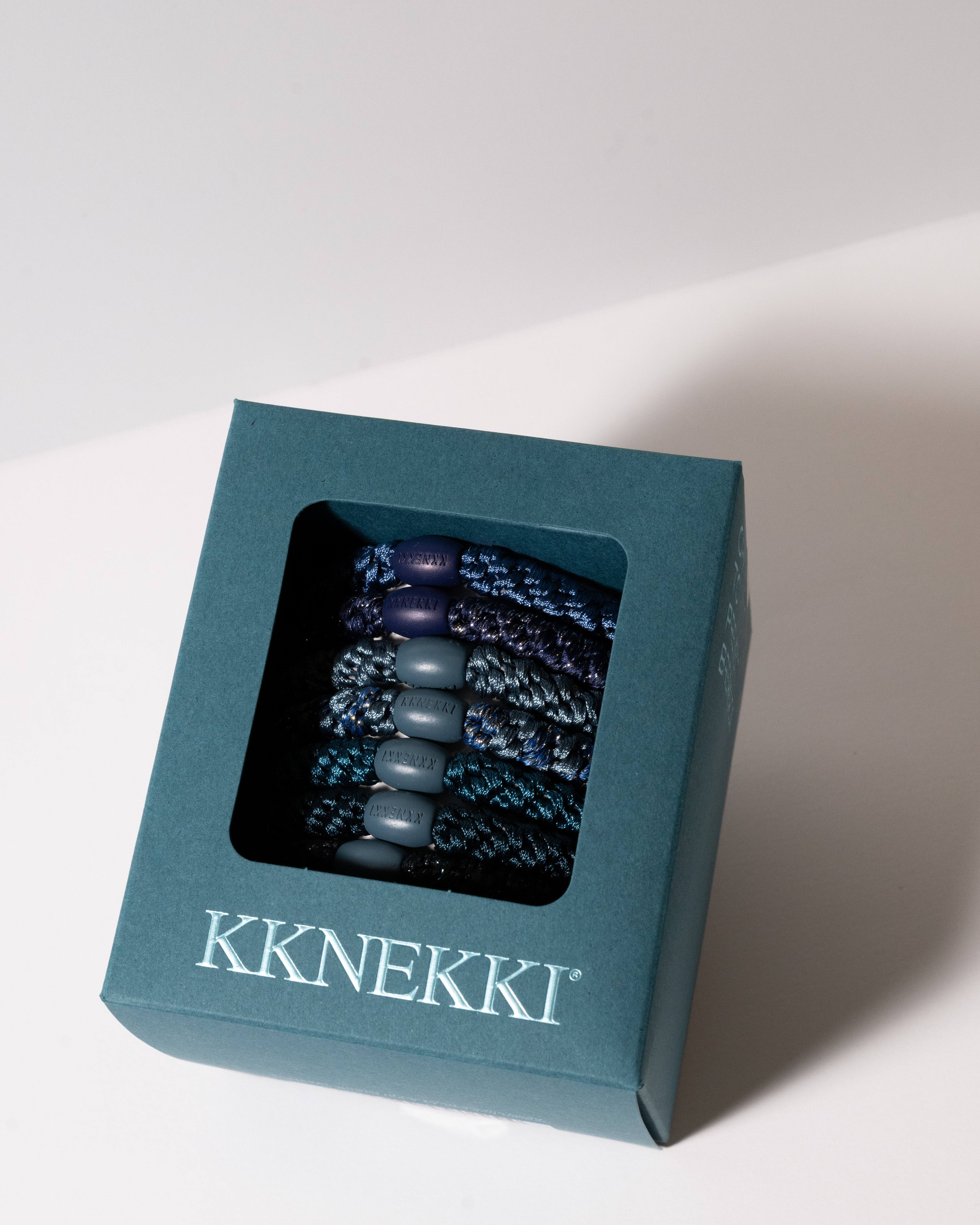 ARCTIC EDITION • 8 HAIR TIES