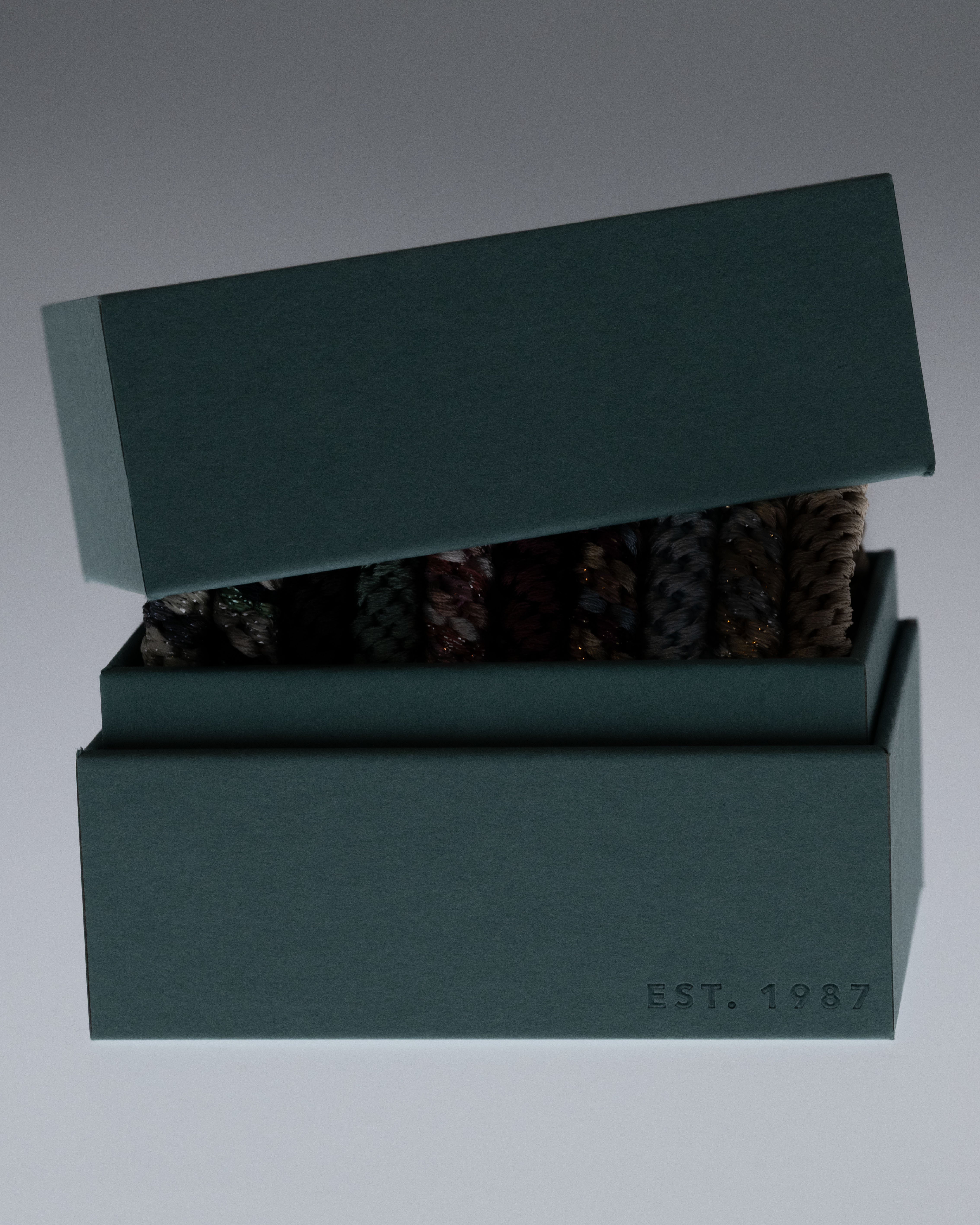 MYSTERY BOX • PRE-FILLED 10 HAIR TIES